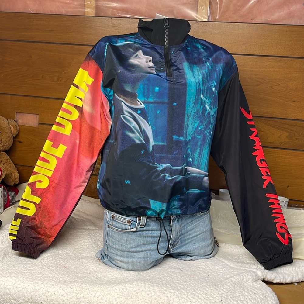 Netflix “Stranger Things” Pullover Jacket Size Sm… - image 1